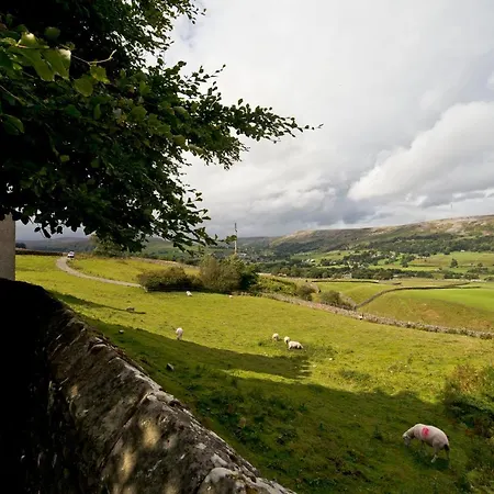 Yha Grinton